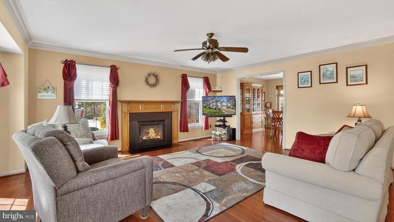 2710 Price Rd, Crofton, MD 21114
