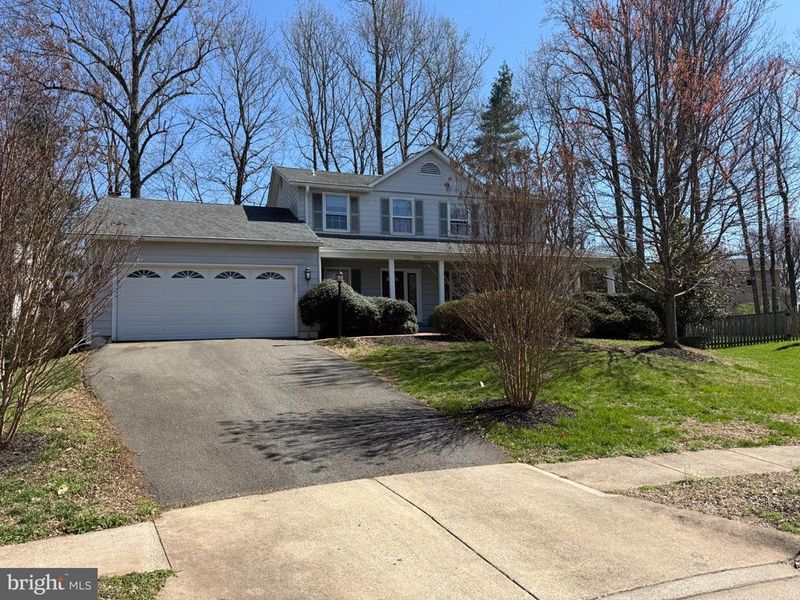 3501 Majestic Pine Ln, Fairfax, VA 22033
