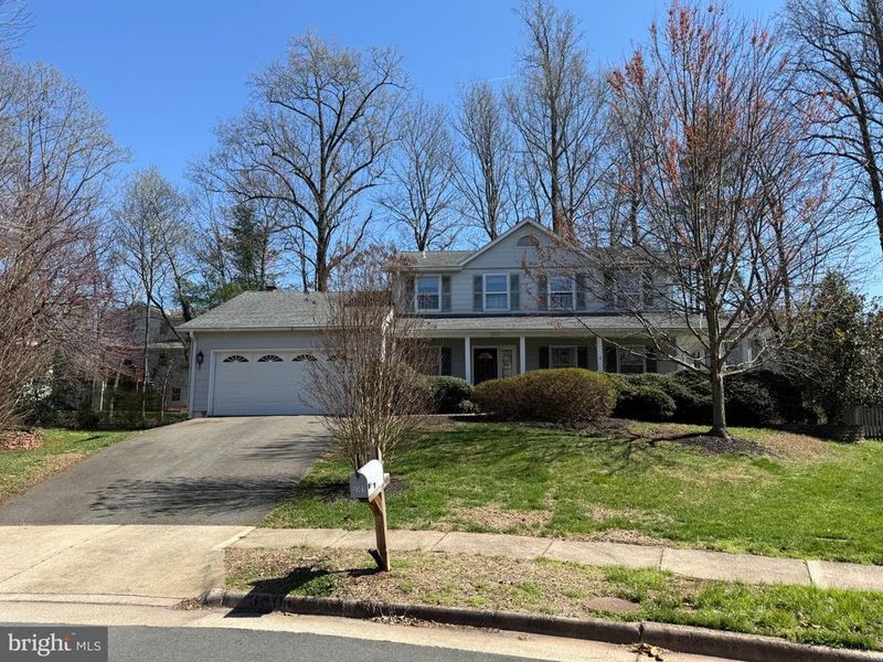3501 Majestic Pine Ln, Fairfax, VA 22033