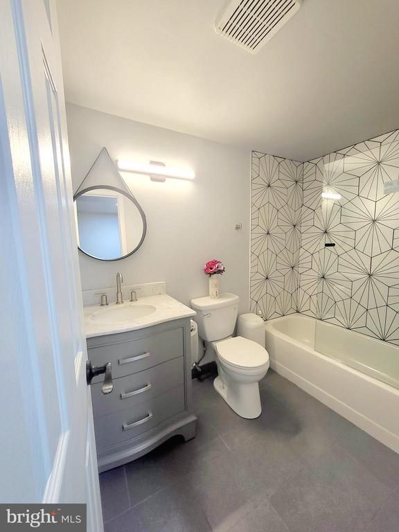 1626 Linway Park Dr, Mclean, VA 22101