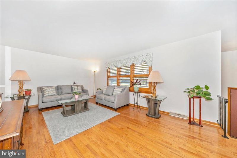 4614 Pinewood Trl, Middletown, MD 21769