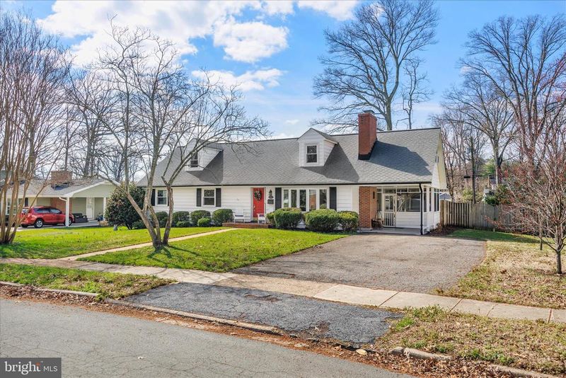811 Teakwood Dr, Severna Park, MD 21146
