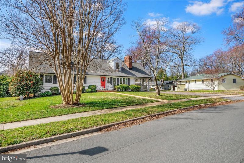 811 Teakwood Dr, Severna Park, MD 21146