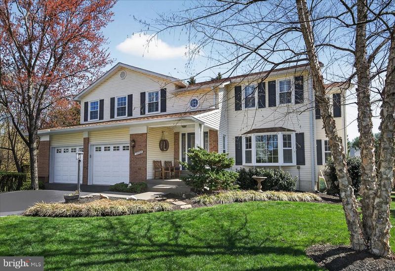 13509 Oak Ivy Ln, Fairfax, VA 22033
