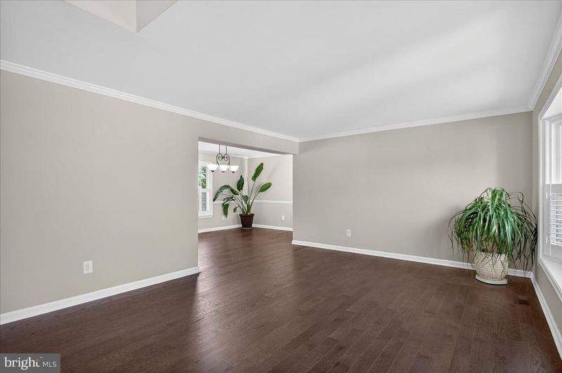 13509 Oak Ivy Ln, Fairfax, VA 22033