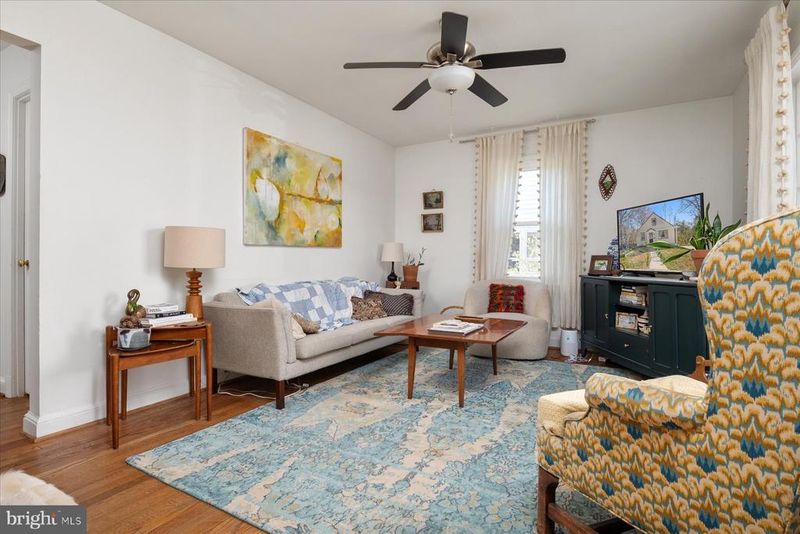 8501 Garland Ave, Takoma Park, MD 20912