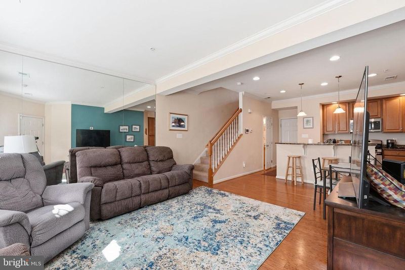 2623 Eastbourne Dr #285, Woodbridge, VA 22191