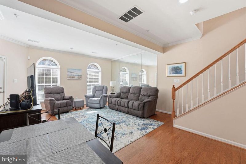 2623 Eastbourne Dr #285, Woodbridge, VA 22191
