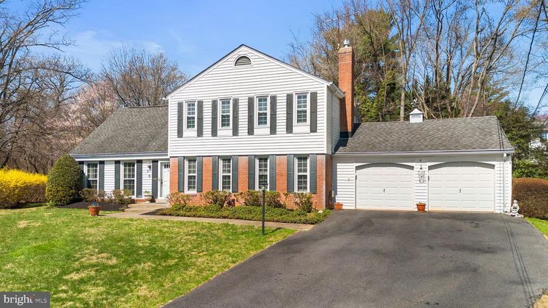 4 Ansted Ct, Silver Spring, MD 20905