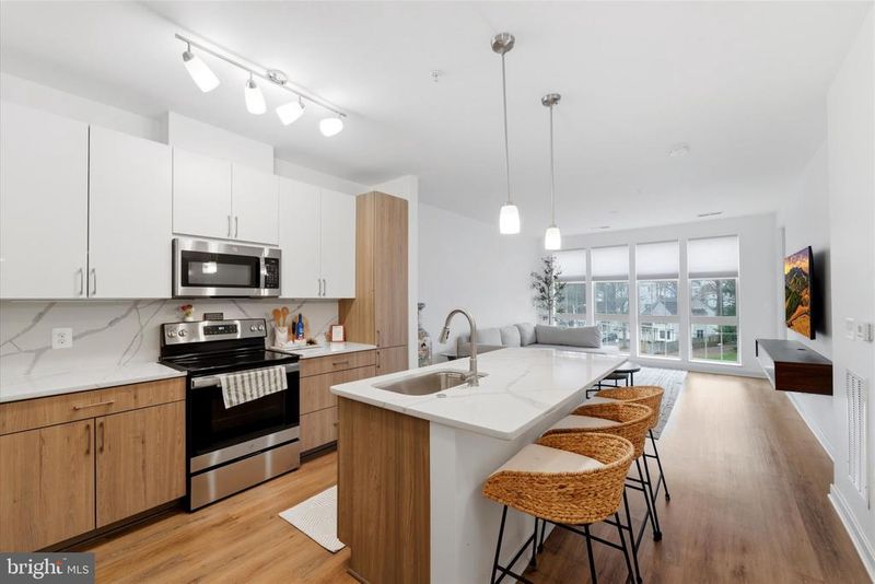 10755 Fairgrounds Dr #320, Fairfax, VA 22030