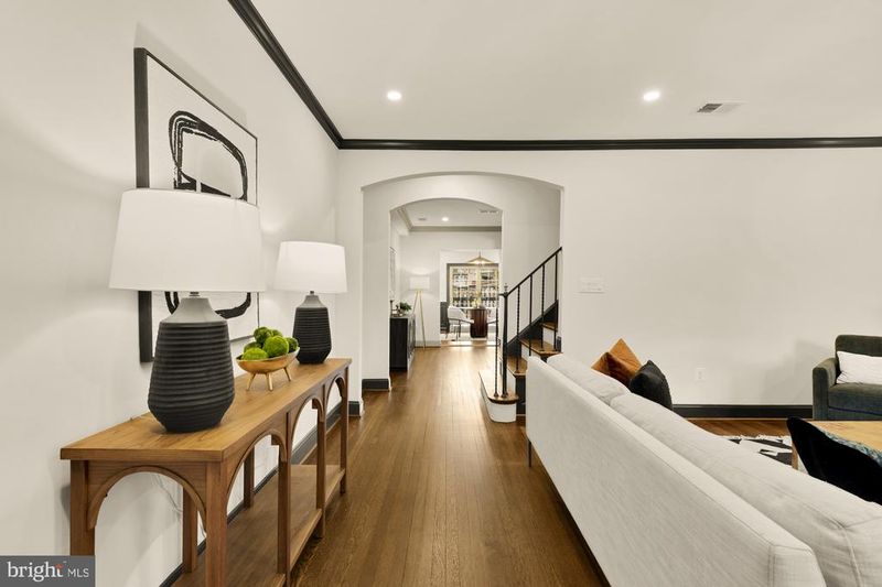 4415 Volta Pl NW, Washington, DC 20007