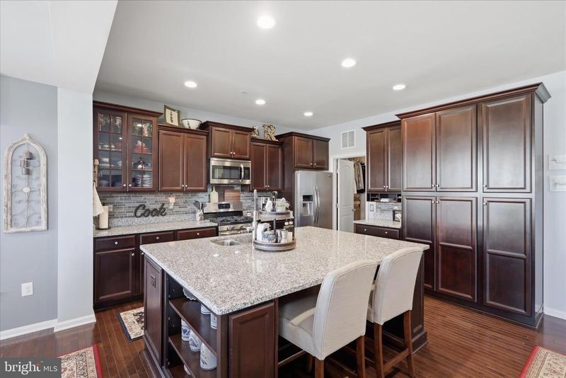 6606 Corbel Way, Frederick, MD 21703