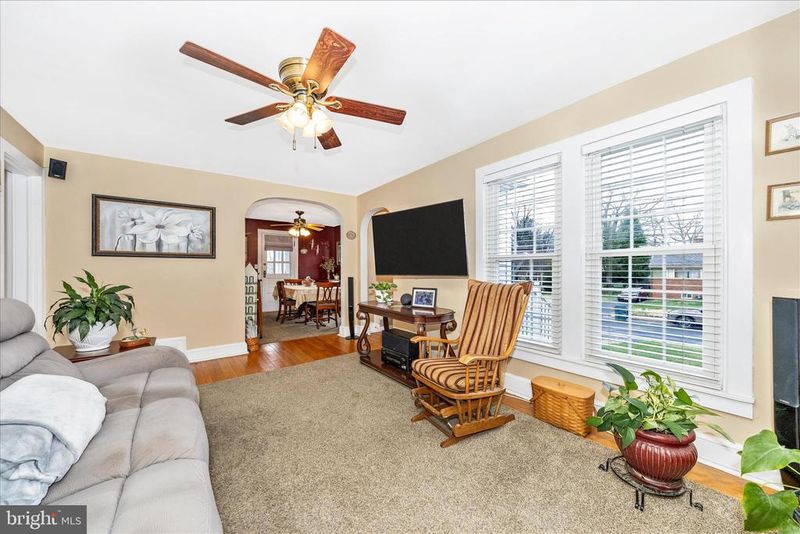 526 Grant Pl, Frederick, MD 21702
