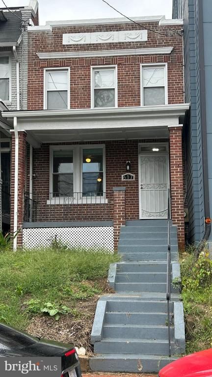 617 Kennedy St NW, Washington, DC 20011