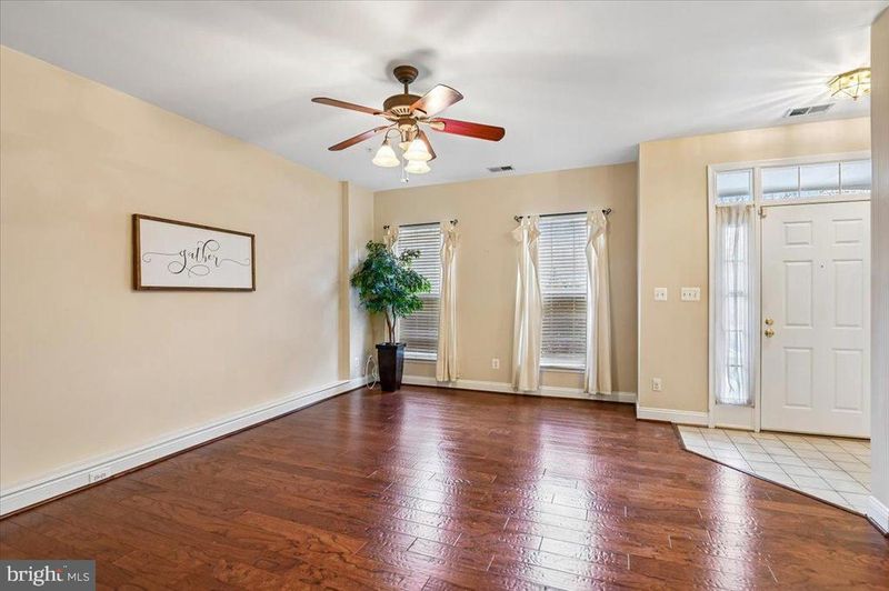 807 Oyster Ct, Odenton, MD 21113