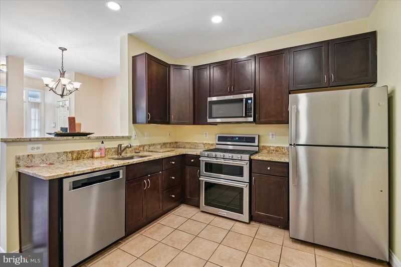 807 Oyster Ct, Odenton, MD 21113