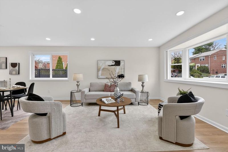 27 S French St, Alexandria, VA 22304