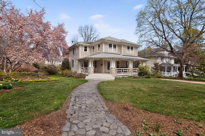 3927 Washington St, Kensington, MD 20895