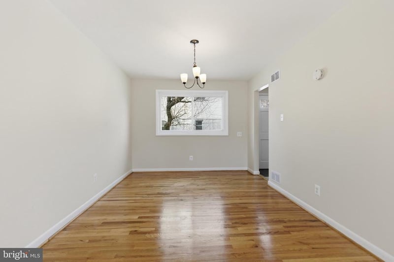 11100 Markwood Dr, Silver Spring, MD 20902