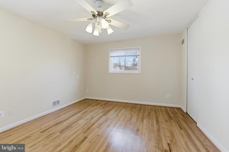 11100 Markwood Dr, Silver Spring, MD 20902