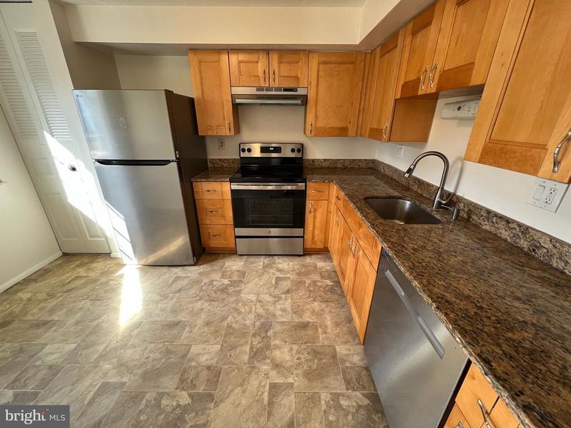 7728 Havenside Ter, Rockville, MD 20855