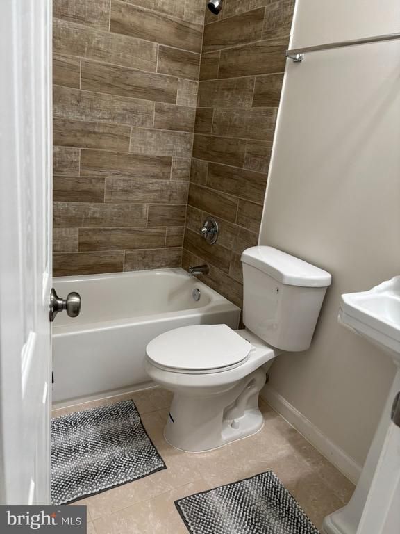 6005 Eads St NE, Washington, DC 20019