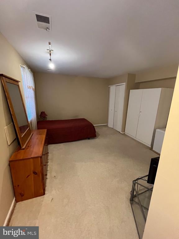 6220 Hidden Canyon Rd, Centreville, VA 20120