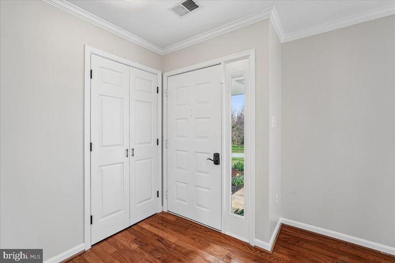 17621 Evers Ct, Hamilton, VA 20158