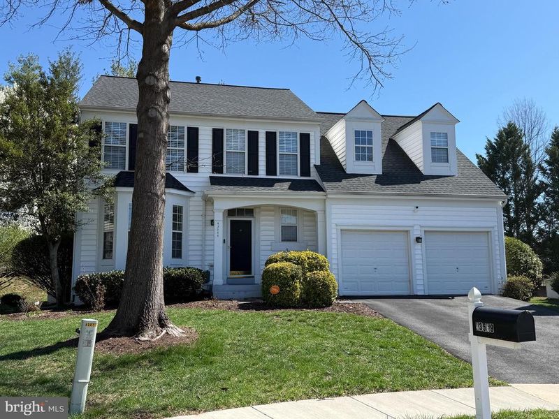 43569 Yorkshire Ct, Ashburn, VA 20147
