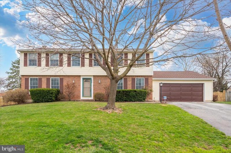 584 Pumphouse Rd, Frederick, MD 21703