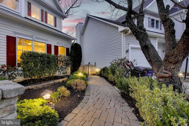 9200 Linden Grove Ct, Silver Spring, MD 20910