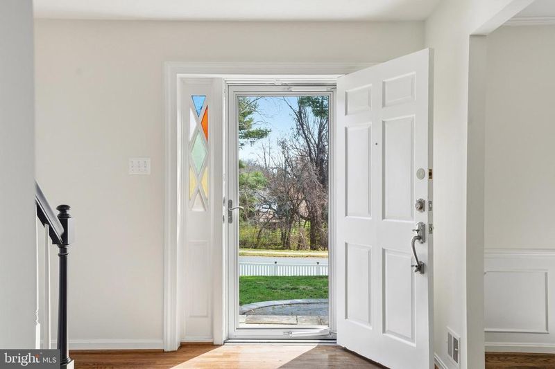 1002 Kimberwicke Rd, Mclean, VA 22102