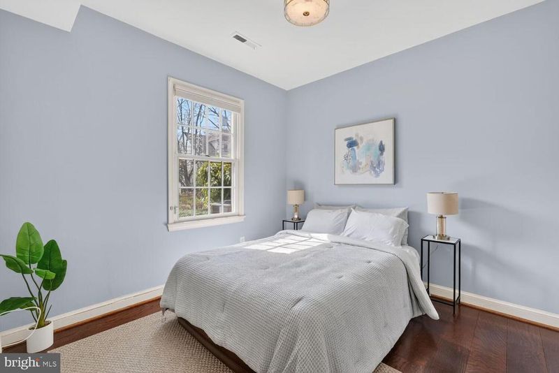 5309 Sherier Pl NW, Washington, DC 20016