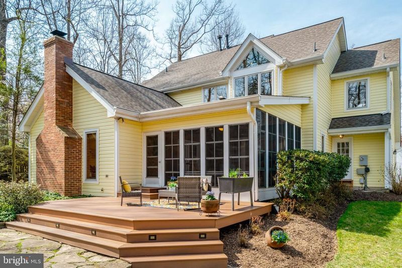 200 N Underwood St, Falls Church, VA 22046