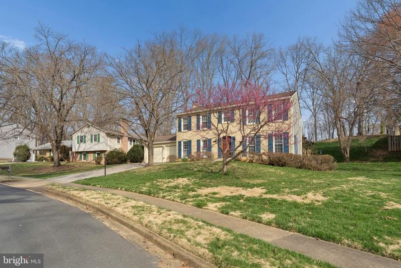 2302 Tanglevale Dr, Vienna, VA 22181