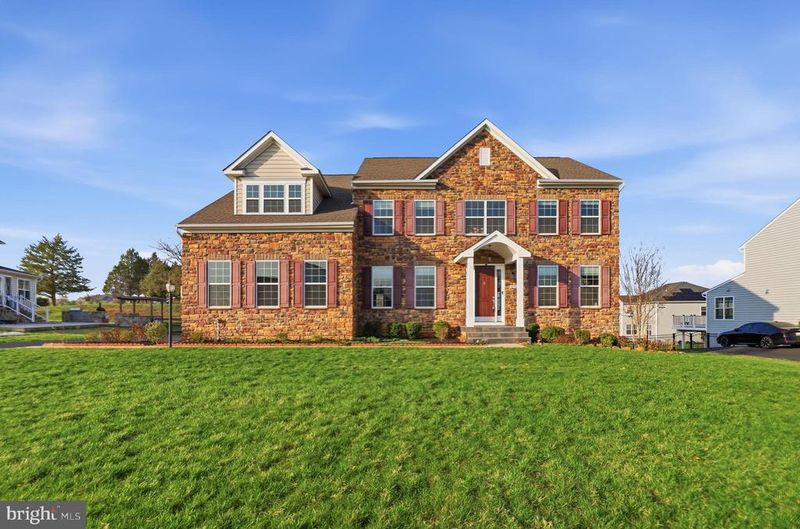 42580 Deer Isle Dr, Chantilly, VA 20152