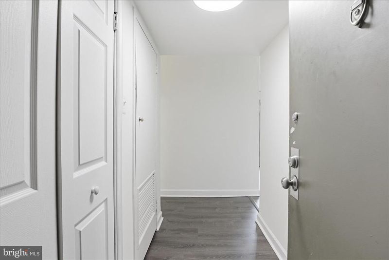3100 S Manchester St #116, Falls Church, VA 22044