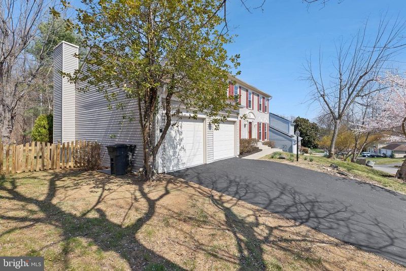 8 Lawhorn Rd, Stafford, VA 22554
