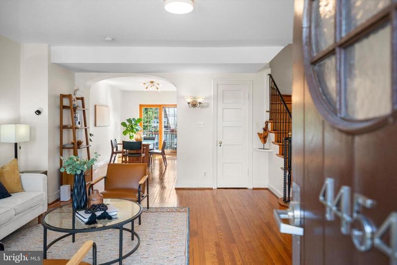4454 Greenwich Pw NW, Washington, DC 20007