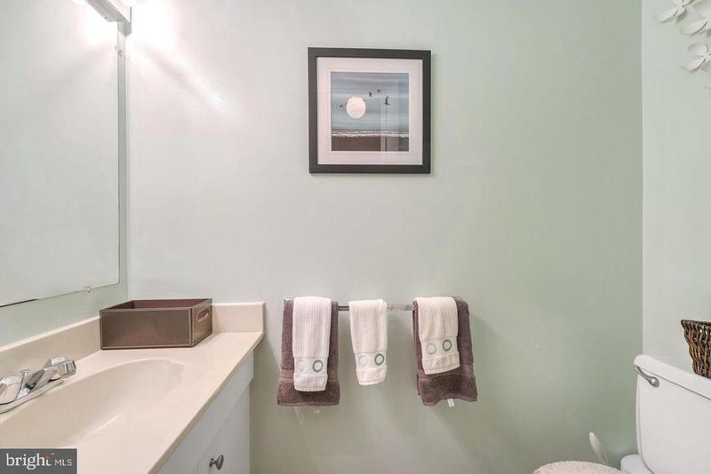 576 Brummel Ct NW #576, Washington, DC 20012