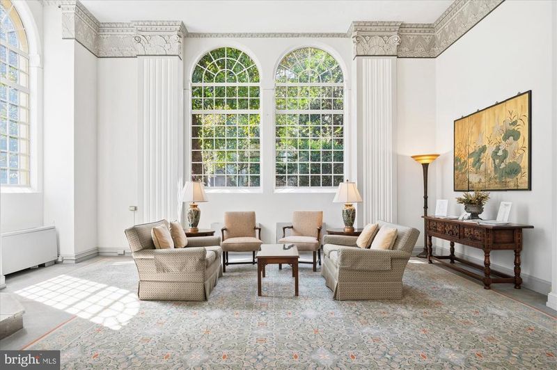 4000 Cathedral Ave NW #18-19B, Washington, DC 20016