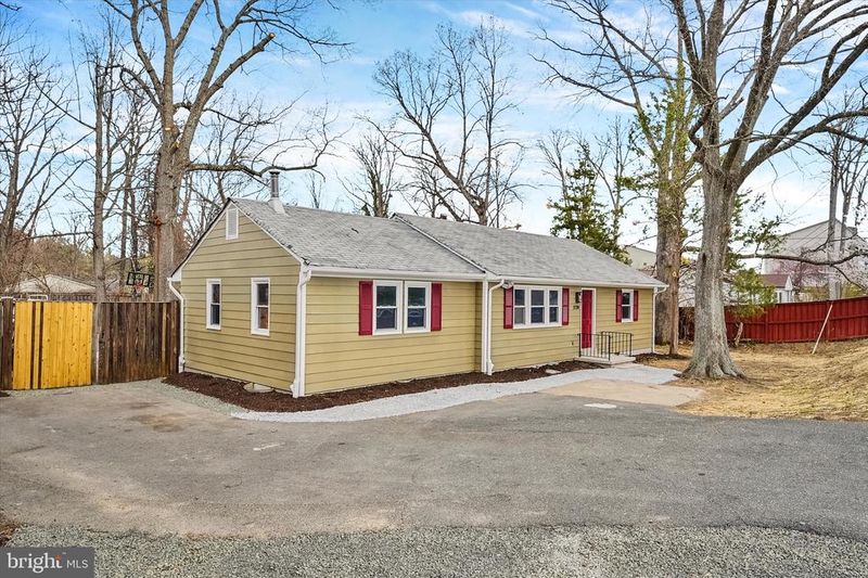 7120 Beulah St, Alexandria, VA 22315