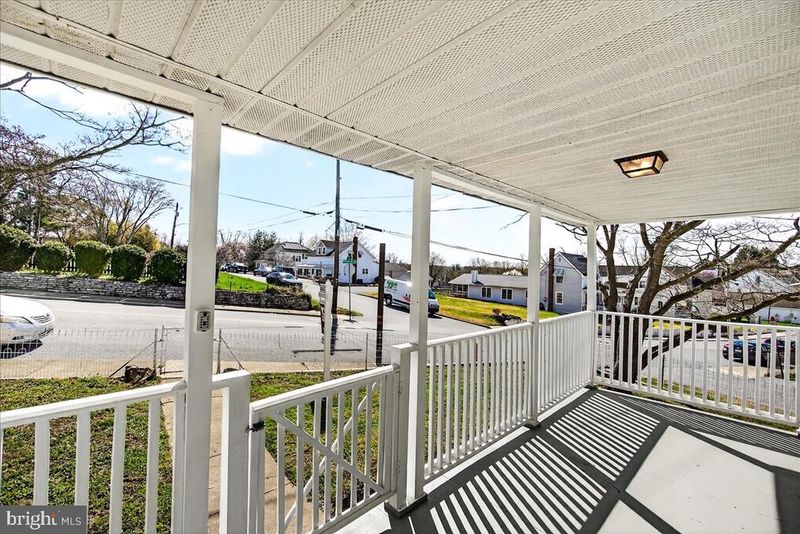 801 N Maple Ave, Brunswick, MD 21716