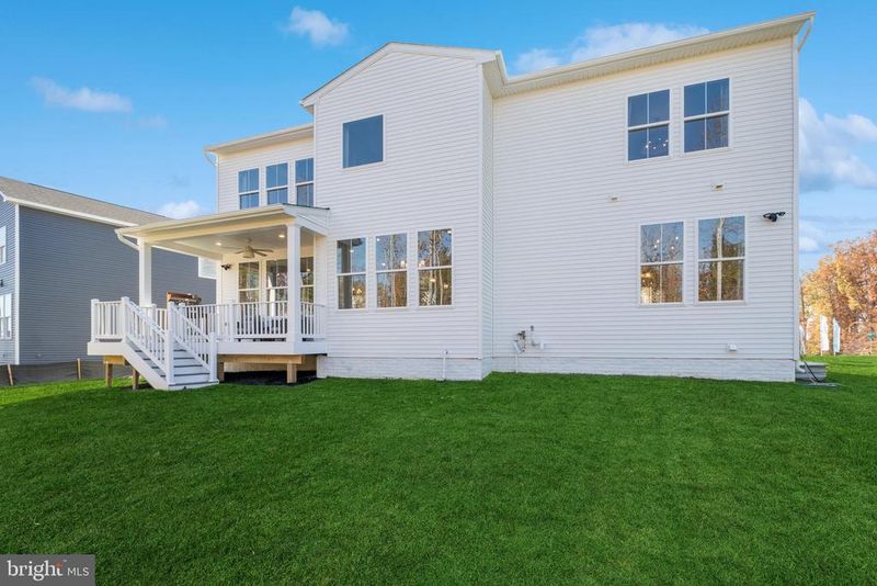 1005 Broad Lake Dr, Fredericksburg, VA 22406