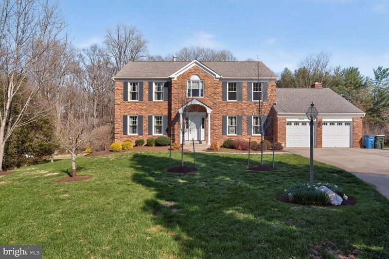 2036 Mayflower Dr, Silver Spring, MD 20905
