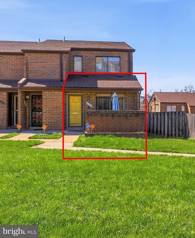 3162 Apple Rd NE #18, Washington, DC 20018