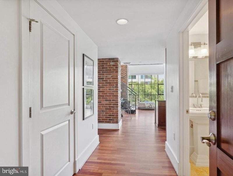 1600 Clarendon Blvd #W309, Arlington, VA 22209