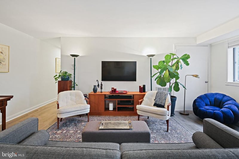 3355 University Blvd W #2, Kensington, MD 20895