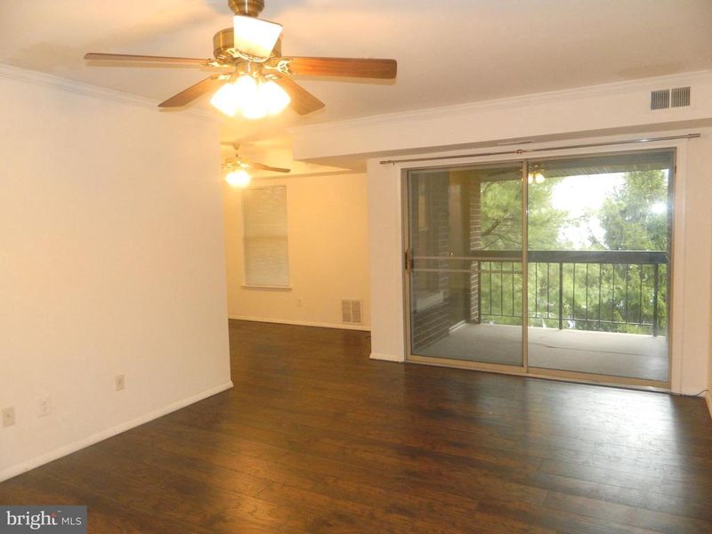 7925 Coriander Dr #12, Gaithersburg, MD 20879