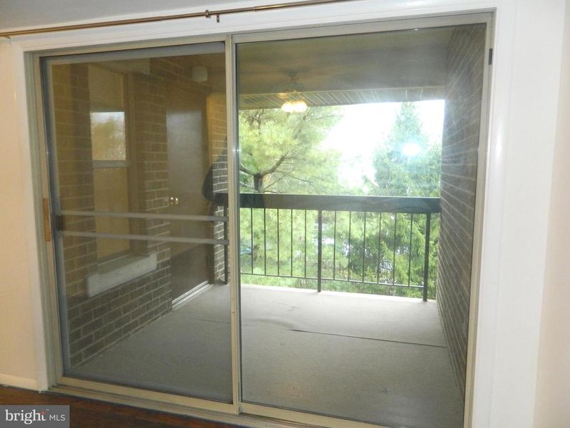 7925 Coriander Dr #12, Gaithersburg, MD 20879